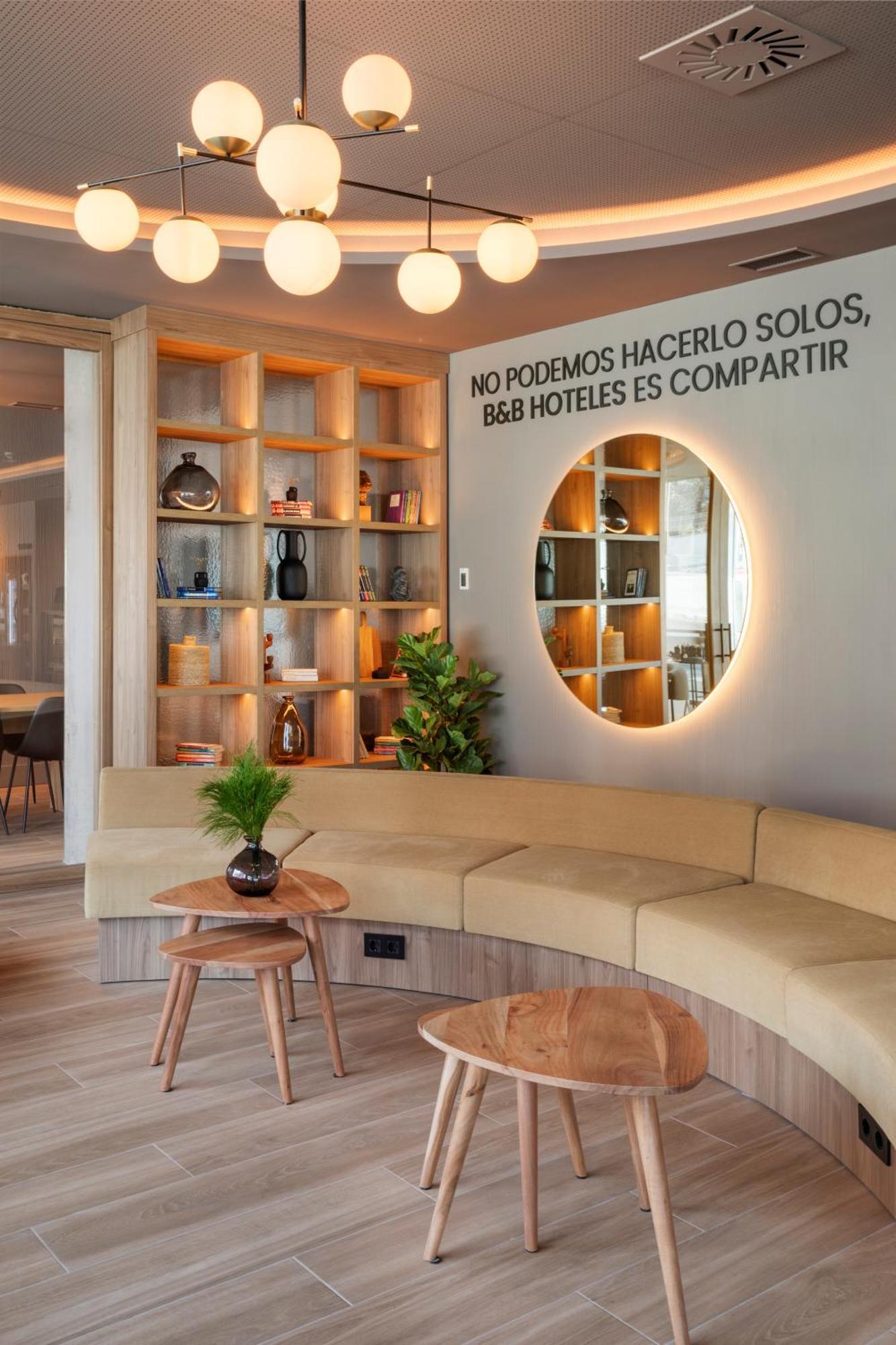 B&B Hotel Madrid Carabanchel エクステリア 写真