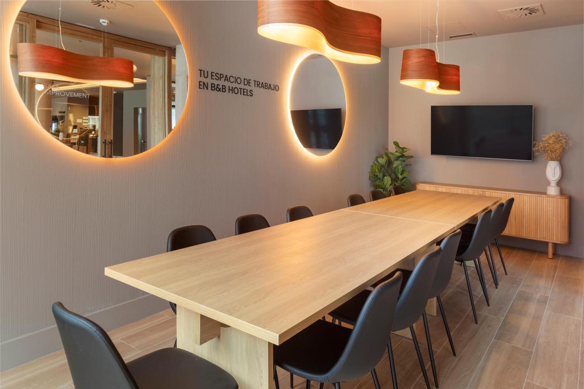 B&B Hotel Madrid Carabanchel エクステリア 写真